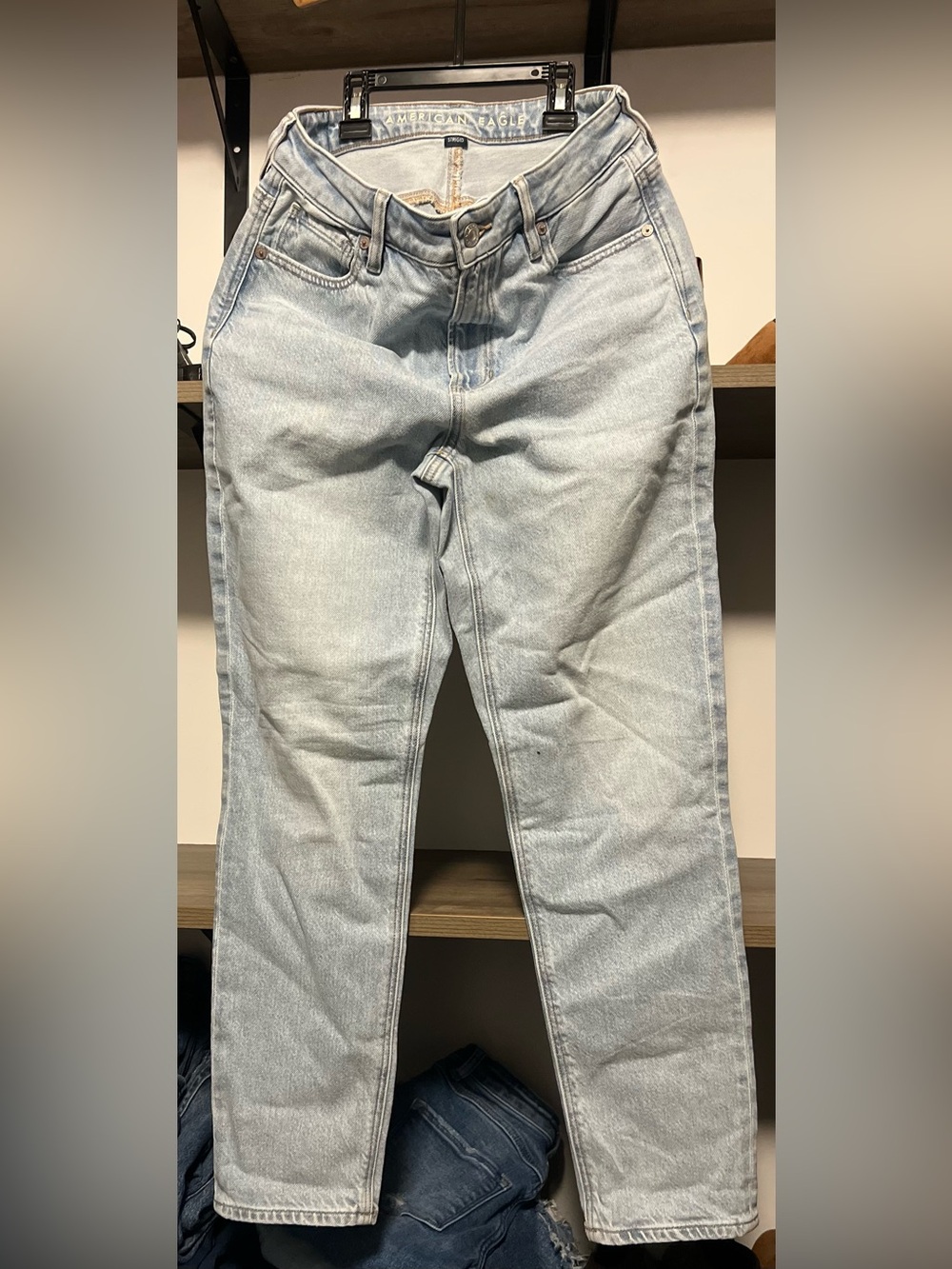 American Eagle Outfitters Light Blue Relaxed Jeans